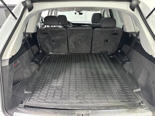 Used 2023 Audi Q7 3.0T Premium Plus w/ Premium Plus Package AWD/4WD image 27