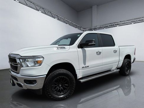 Used 2019 RAM 1500 Big Horn AWD/4WD image 9