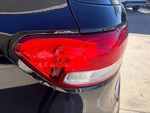 Used 2016 Kia Sorento AWD image 21