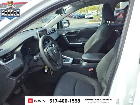 Used 2025 Toyota RAV4 LE AWD/4WD image 13