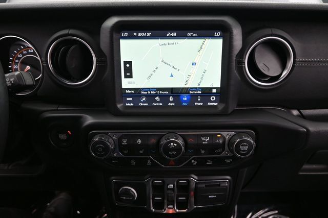 Used 2022 Jeep Wrangler Unlimited Sahara w/ Cold Weather Group AWD/4WD image 8