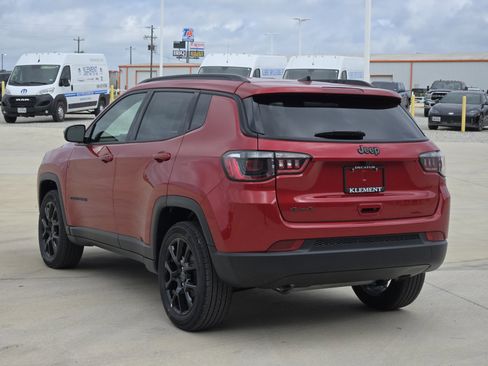 New 2026 Jeep Compass Latitude image 4