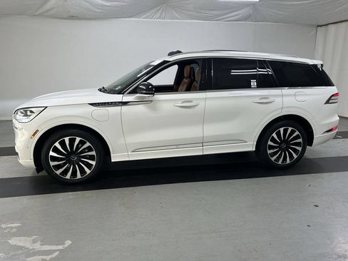Used 2023 Lincoln Aviator Black Label Grand Touring w/ Class IV Trailer Tow Package AWD/4WD image 6