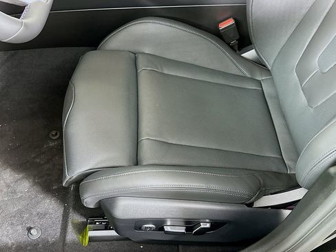 New 2026 BMW M5 Touring image 26