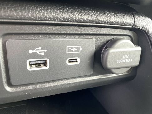 New 2025 Honda Pilot Touring image 24