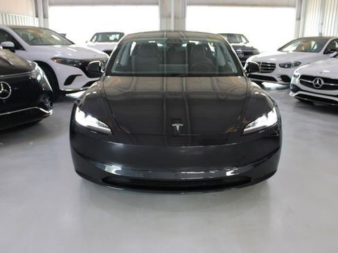 Used 2024 Tesla Model 3 Standard Range image 33