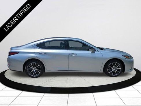 Certified 2025 Lexus ES 350 w/ Premium Package FWD image 3