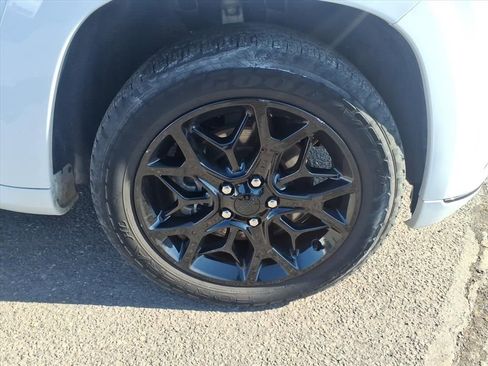 Used 2021 Jeep Grand Cherokee Limited X image 5