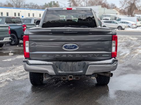Used 2019 Ford F250 XLT w/ Snow Plow Prep Package image 9