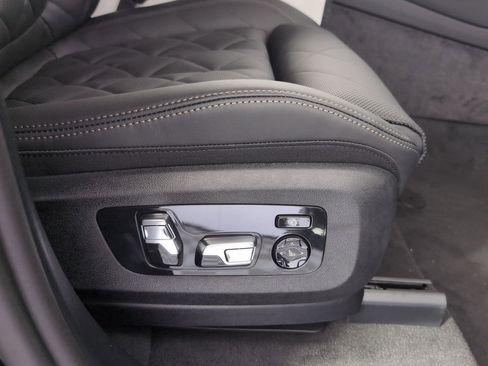 Used 2026 BMW X5 sDrive40i RWD image 32
