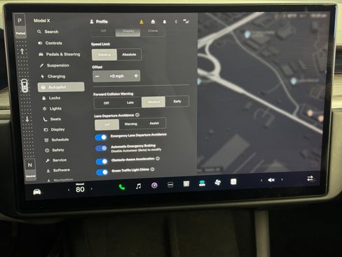 Used 2023 Tesla Model X image 28