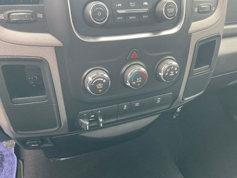 Used 2017 RAM 2500 Tradesman w/ Power & Remote Entry Group RWD image 23