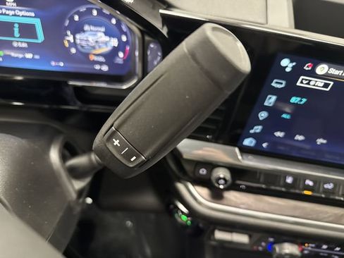 New 2026 Chevrolet Silverado 2500 LTZ w/ LTZ Convenience Package image 24