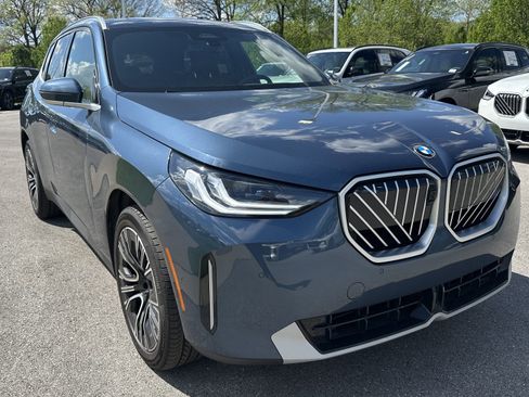 Certified 2025 BMW X3 xDrive30i AWD/4WD image 2
