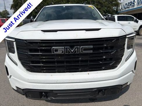 Used 2023 GMC Sierra 1500 Elevation AWD/4WD image 9