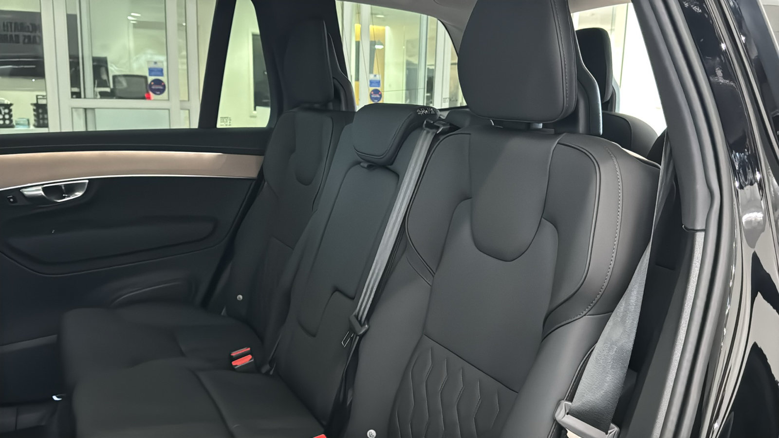 New 2026 Volvo XC90 T8 Plus w/ Protection Package AWD/4WD image 26