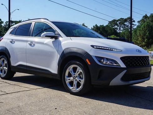 Used 2023 Hyundai Kona SEL w/ Cargo Package image 2