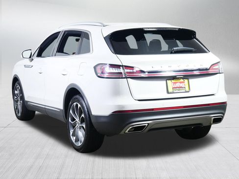 Used 2022 Lincoln Nautilus Reserve AWD/4WD image 5