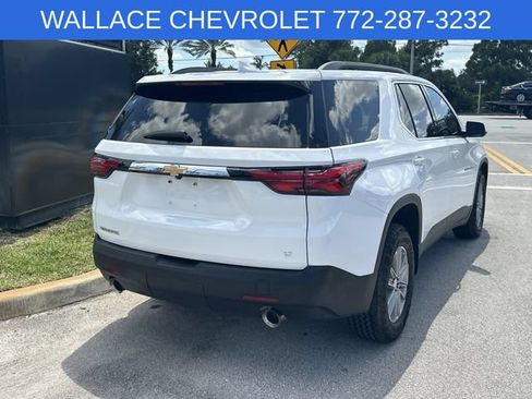 Used 2023 Chevrolet Traverse LT FWD image 7