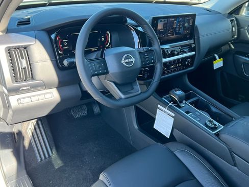 New 2026 Nissan Pathfinder SL AWD/4WD image 16