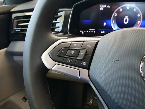 New 2025 Volkswagen Jetta SE image 22