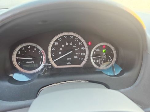 Used 2005 Toyota Sienna XLE w/ XLE Pkg 5 FWD image 10