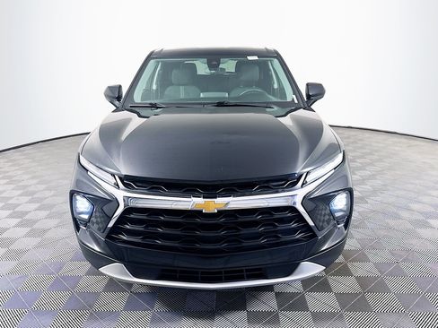 Used 2024 Chevrolet Blazer LT FWD image 2