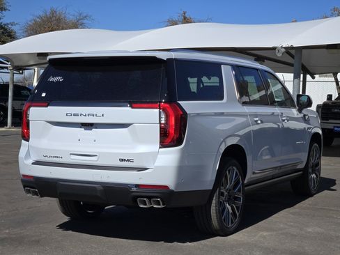 New 2026 GMC Yukon XL Denali Ultimate image 4
