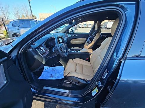 Used 2024 Volvo XC60 T8 Ultimate w/ Climate Package image 6