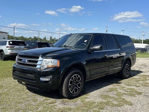 Used 2017 Ford Expedition EL Limited w/ Equipment Group 301A RWD image 11