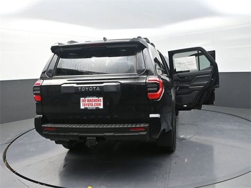 New 2025 Toyota 4Runner SR5 image 40