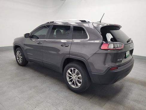Used 2019 Jeep Cherokee Latitude Plus image 3