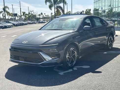 New 2026 Hyundai Sonata SEL FWD image 2