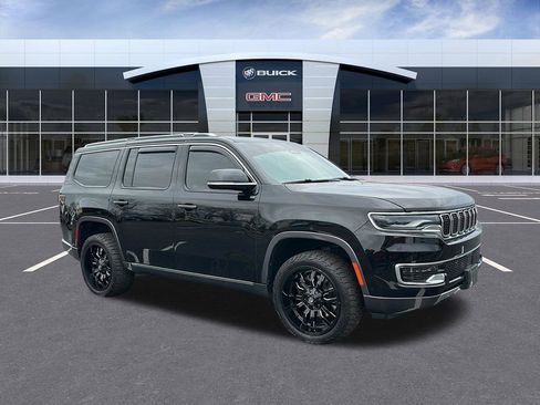 Used 2022 Jeep Wagoneer Series III w/ Premium Group I image 7