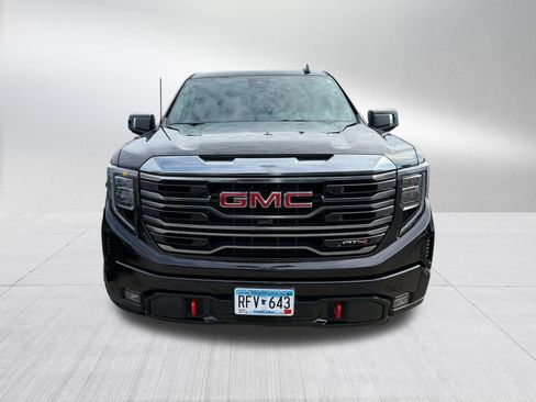Used 2024 GMC Sierra 1500 AT4 w/ Technology Package AWD/4WD image 3