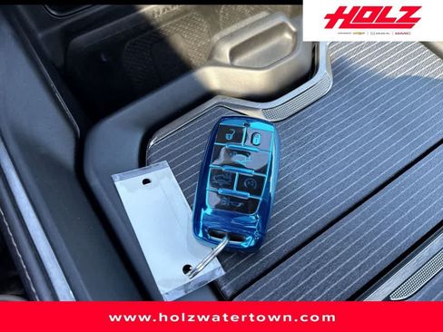 Used 2022 RAM 1500 Limited AWD/4WD image 36