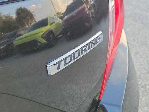 Used 2018 Honda Civic Touring image 6