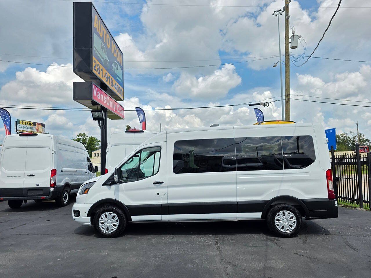 Used 2026 Ford Transit 350 XLT RWD image 4