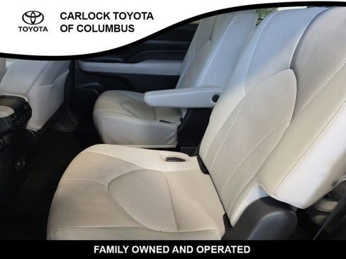 Used 2024 Toyota Grand Highlander AWD image 14