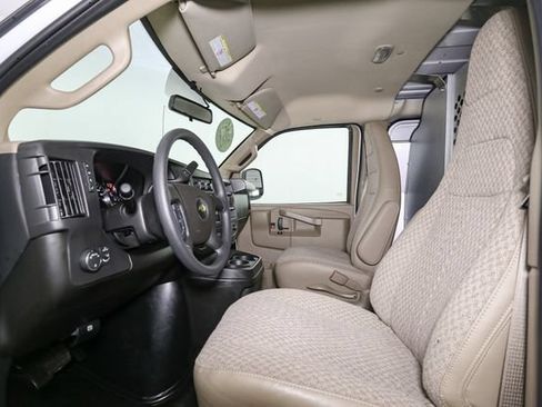 Used 2025 Chevrolet Express 2500 w/ Driver Convenience Package RWD image 29