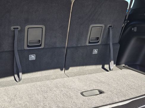 New 2025 Jeep Grand Cherokee L Limited w/ Luxury Tech Group II image 18