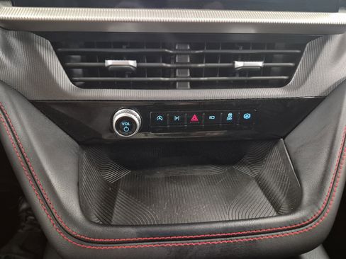 Used 2025 Ford Explorer ST-Line image 33