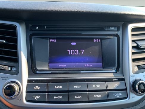 Used 2017 Hyundai Tucson SE w/ SE Popular Package 02 FWD image 25