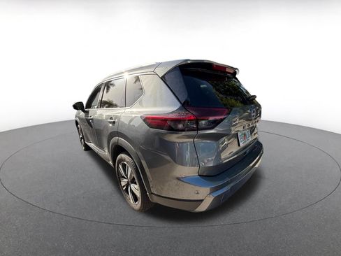 Used 2026 Nissan Rogue SL AWD/4WD image 6