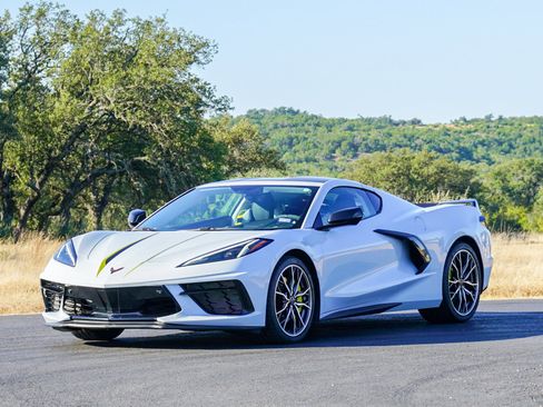 Used 2023 Chevrolet Corvette Stingray Premium Cpe w/ Z51 Performance Package image 1