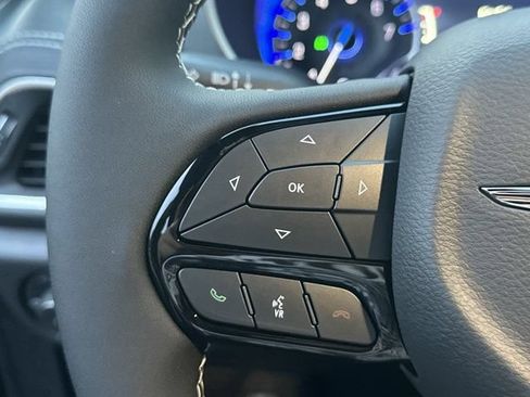 New 2026 Chrysler Pacifica Limited w/ S Appearance Package FWD image 20
