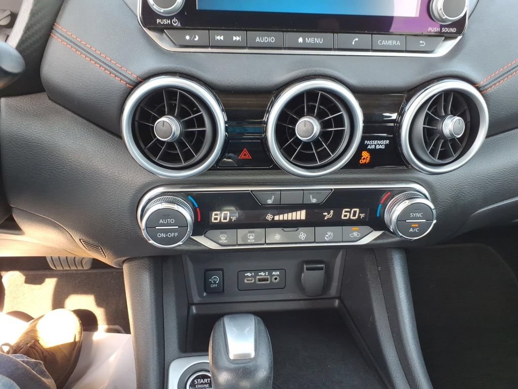 Used 2025 Nissan Sentra SR FWD image 12