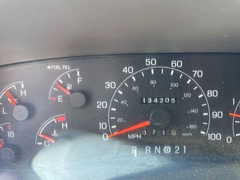 Used 2001 Ford F550 4x4 Regular Cab Super Duty image 52