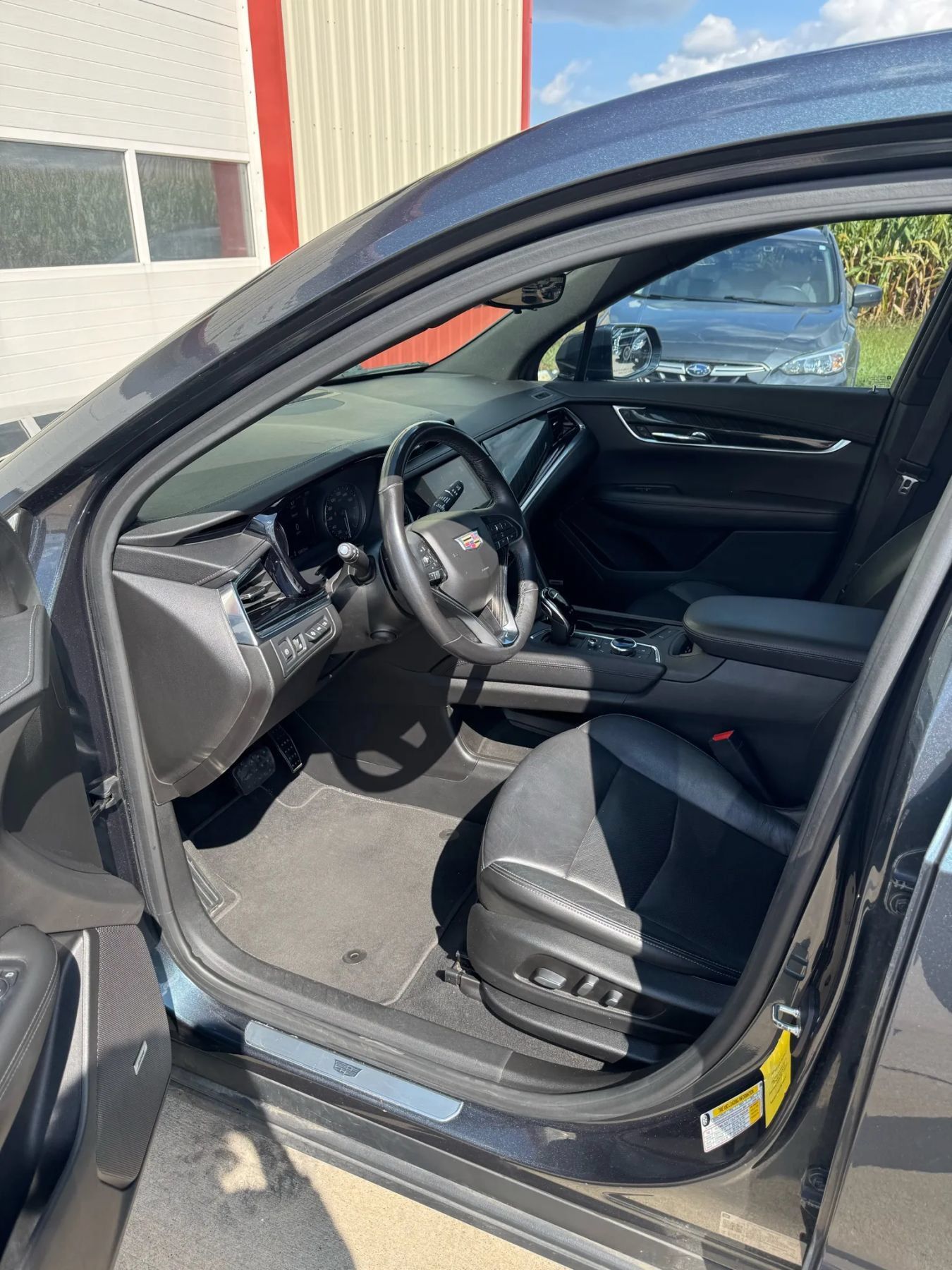 Used 2020 Cadillac XT6 Premium Luxury FWD image 5