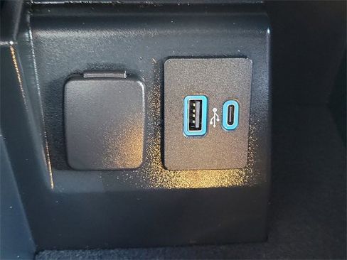 Used 2022 Ford Explorer ST w/ Equipment Group 401A image 15